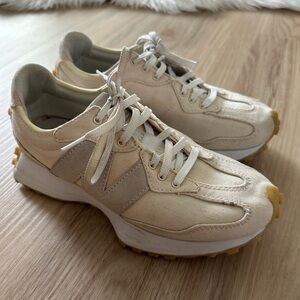 New balance 327 nude cream